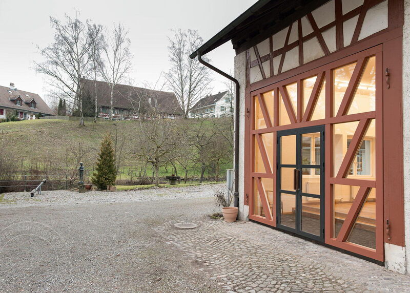 Atelier am Bach – Bildhauerin Eva Ehrismann in Rorbas ZH | Architekturfotos Lorenz Ehrismann