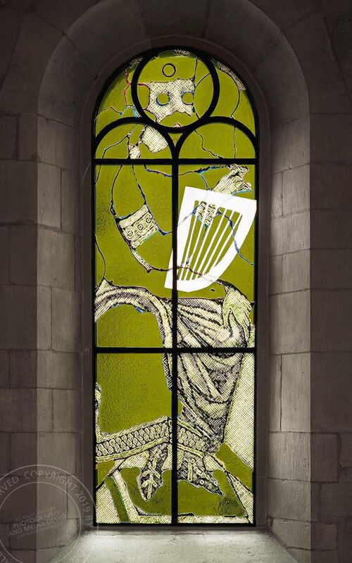 Achatfenster «König David, 2009», Grossmünster Zürich | Architekturfotografie Lorenz Ehrismann