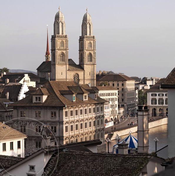 Grossmünster Zürich, Morgensonne