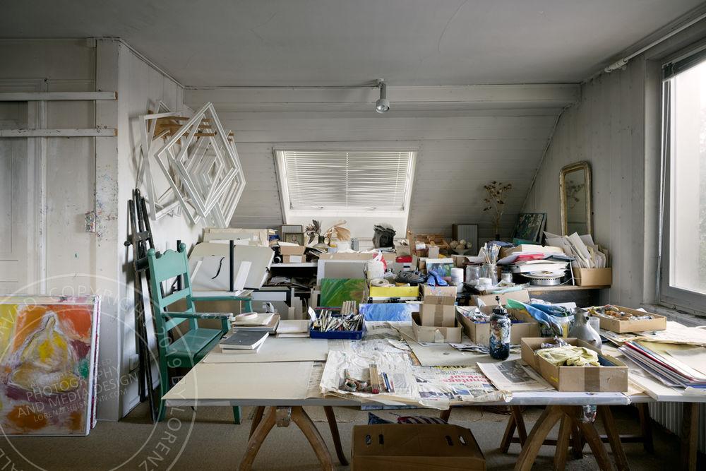 Der Arbeitstisch im Atelier