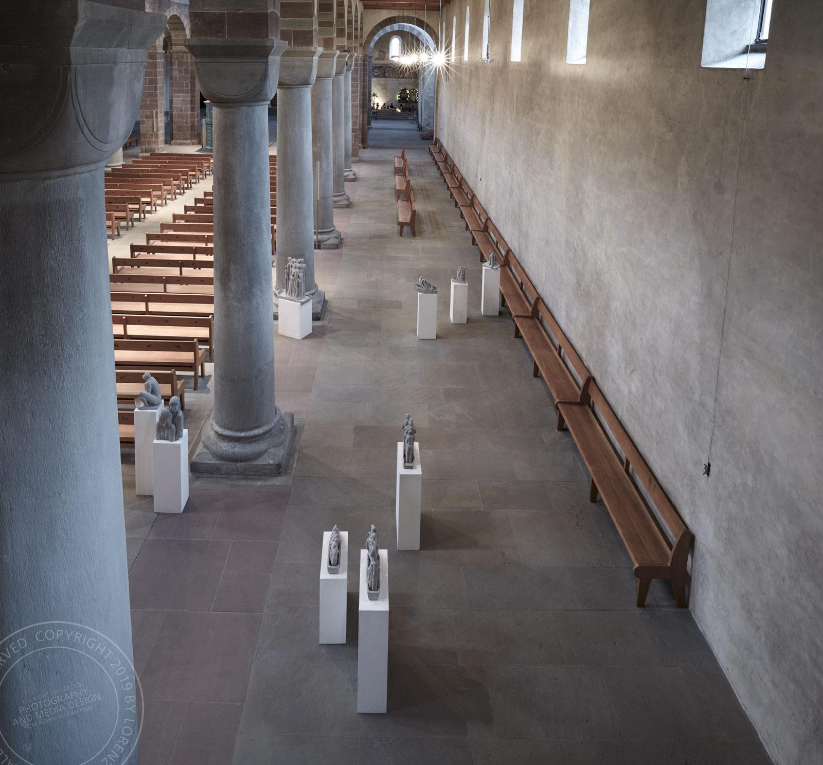 Eva Ehrismann, Bildhauerin – Ausstellungen in Kirchen und Klöster | Architekturfotografie Lorenz Ehrismann