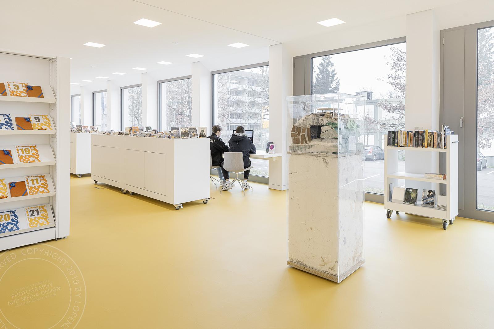 biblio. – Mediothek der Kantonsschule Uster | Architekturfotografie Lorenz Ehrismann